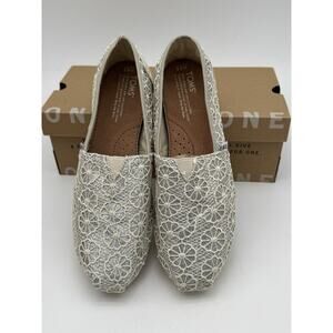 New Toms Silver Satin Crochet Glitter Classics slide size 8.5